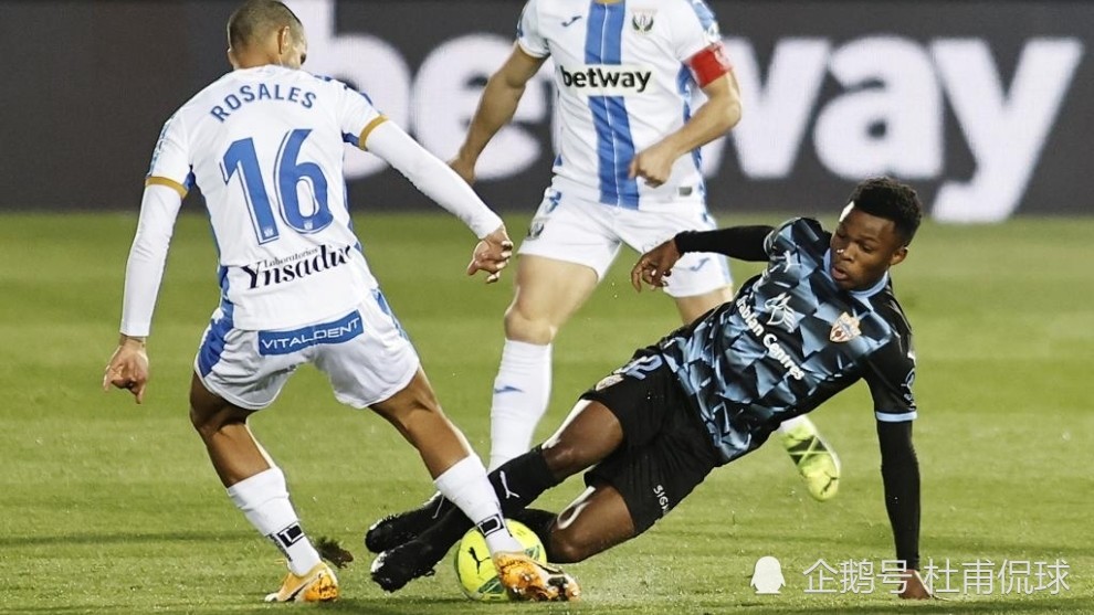 包含阿尔梅里亚力克莱加内斯，稳固中游位置的词条