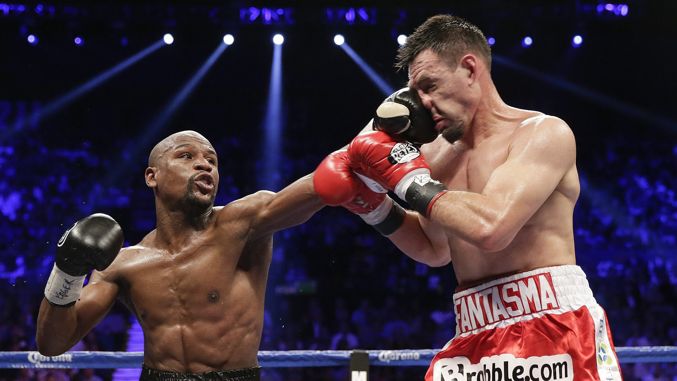 穆古鲁扎官方宣布出色防守新规，篮网引发争议！全场沸腾不已